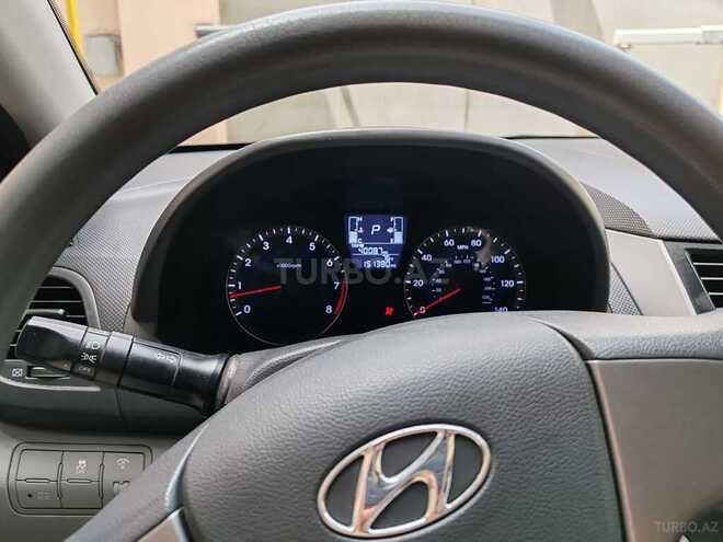 Hyundai Accent 2015, 243,655 km - 1.6 l - Bakı