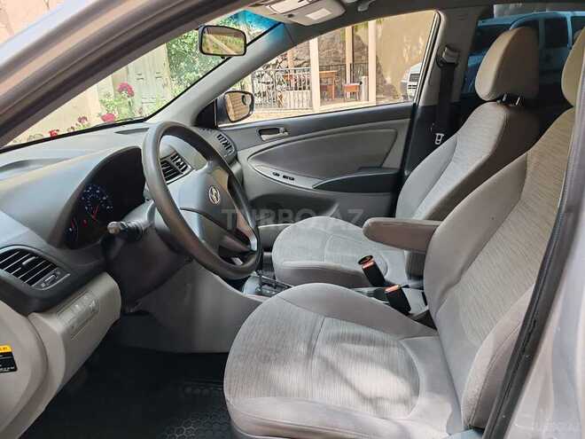 Hyundai Accent 2015, 243,655 km - 1.6 l - Bakı
