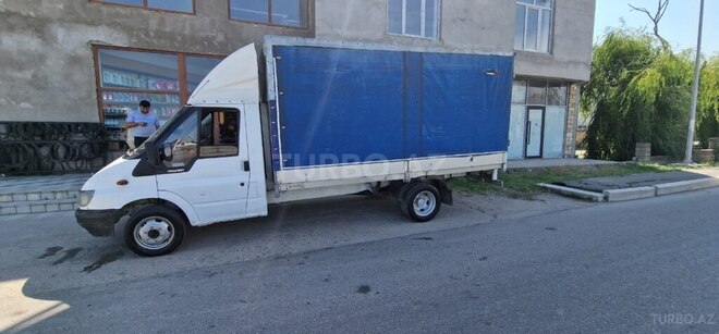 Ford Transit-3