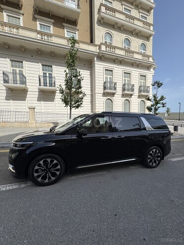 Kia Carnival-9