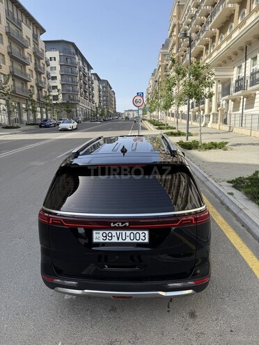 Kia Carnival-4