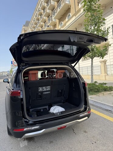 Kia Carnival-13