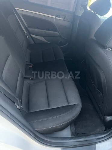 Hyundai Elantra 2017, 133,000 km - 2.0 л - Bakı