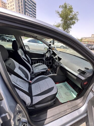Opel Astra 2006, 232,200 km - 1.3 l - Bakı