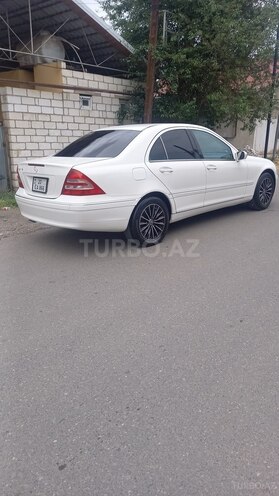 Mercedes C 240 2001, 352,000 km - 2.6 l - Qazax