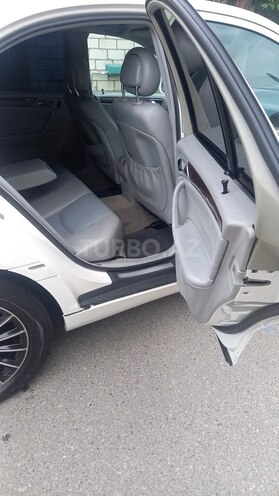 Mercedes C 240 2001, 352,000 km - 2.6 l - Qazax
