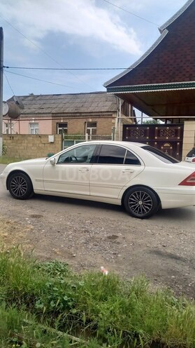 Mercedes C 240 2001, 352,000 km - 2.6 l - Qazax