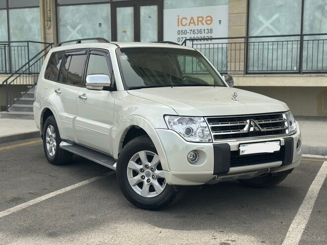 Mitsubishi Pajero 2012, 185,800 km - 3.5 л - Bakı