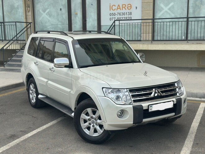 Mitsubishi Pajero 2012, 185,800 km - 3.5 л - Bakı