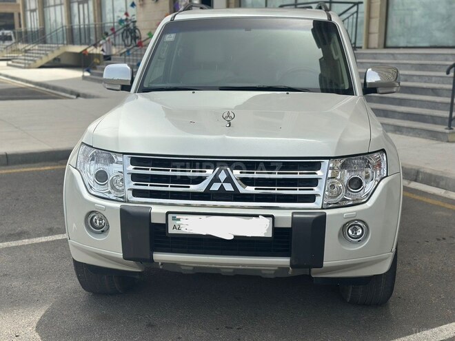 Mitsubishi Pajero 2012, 185,800 km - 3.5 л - Bakı