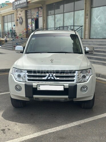 Mitsubishi Pajero 2012, 185,800 km - 3.5 л - Bakı