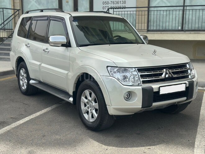 Mitsubishi Pajero 2012, 185,800 km - 3.5 л - Bakı