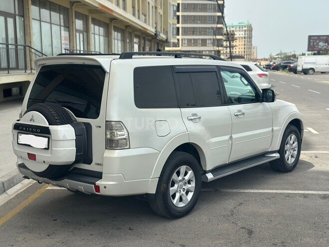 Mitsubishi Pajero 2012, 185,800 km - 3.5 л - Bakı