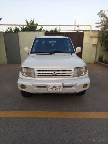 Mitsubishi Pajero io 1999, 336,000 km - 1.8 l - Bakı
