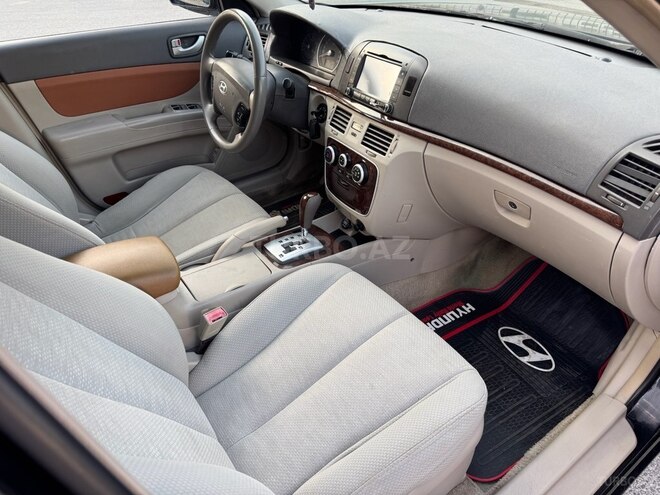Hyundai Sonata-5