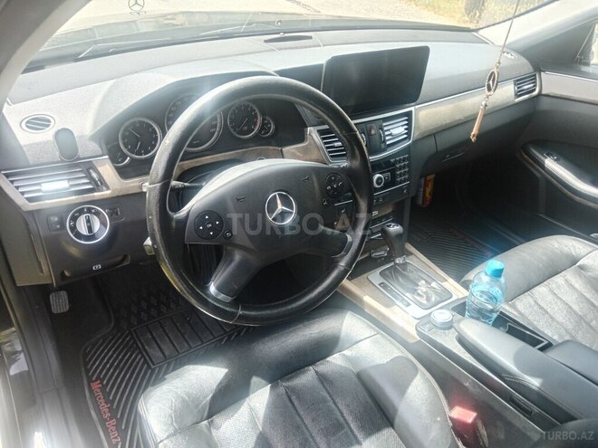 Mercedes E 250 2010, 264,000 km - 1.8 l - Göyçay