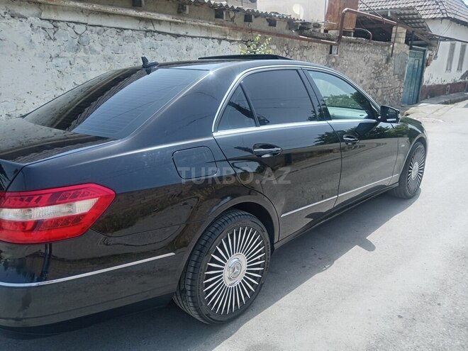 Mercedes E 250 2010, 264,000 km - 1.8 l - Göyçay