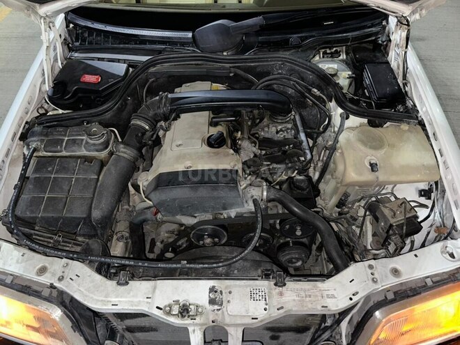 Mercedes C 230 1998, 270,000 km - 2.3 l - Bakı