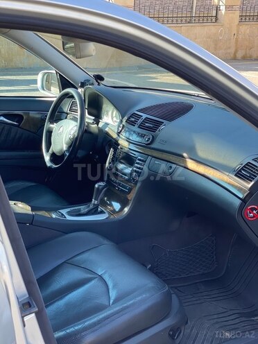Mercedes E 320 2002, 250,000 km - 3.2 л - Bakı