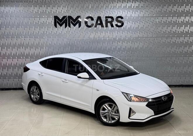 Hyundai Elantra-4