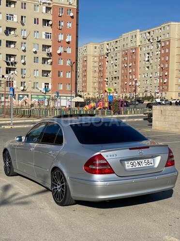 Mercedes E 320 2002, 250,000 km - 3.2 л - Bakı