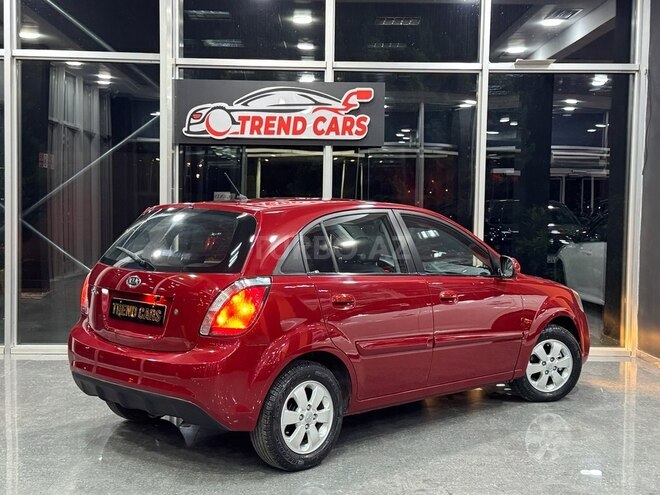 Kia Rio-5