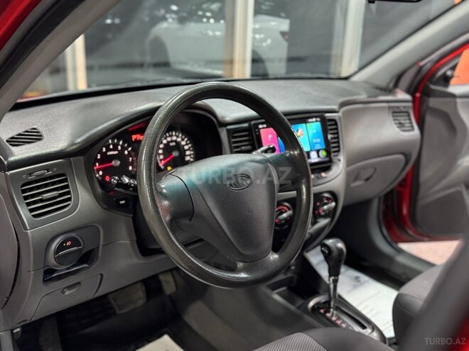 Kia Rio-13