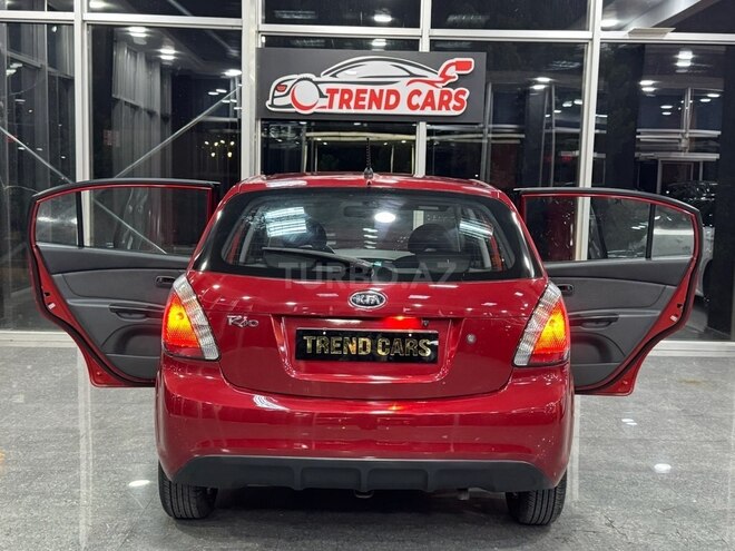 Kia Rio-10