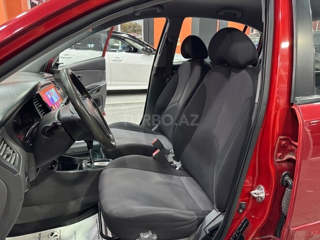 Kia Rio-14