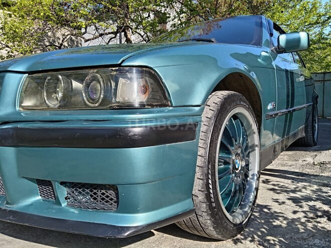BMW 325 1994, 478,000 km - 2.5 л - Zaqatala