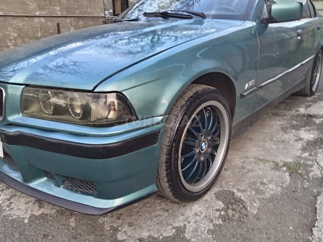 BMW 325 1994, 478,000 km - 2.5 л - Zaqatala