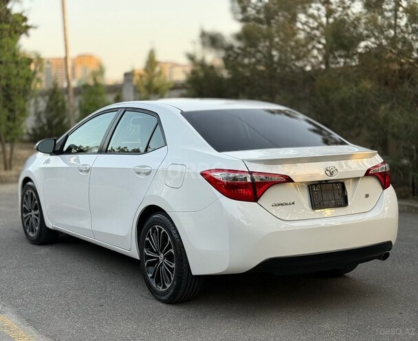 Toyota Corolla 2015, 115,873 km - 1.8 l - Bakı