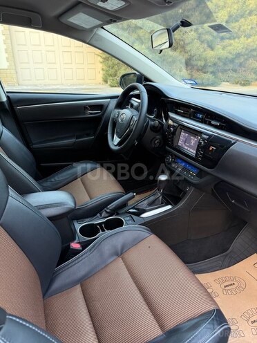 Toyota Corolla 2015, 115,873 km - 1.8 l - Bakı