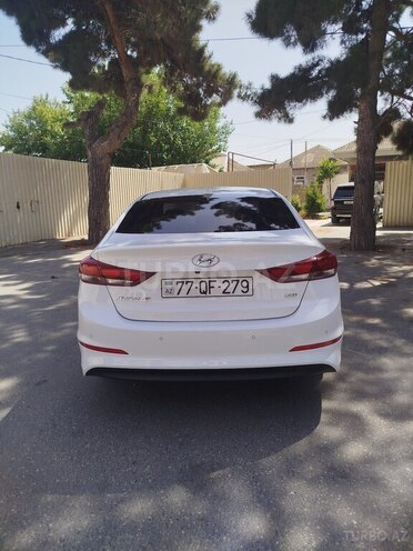 Hyundai Avante 2018, 128,000 km - 1.6 л - Bakı
