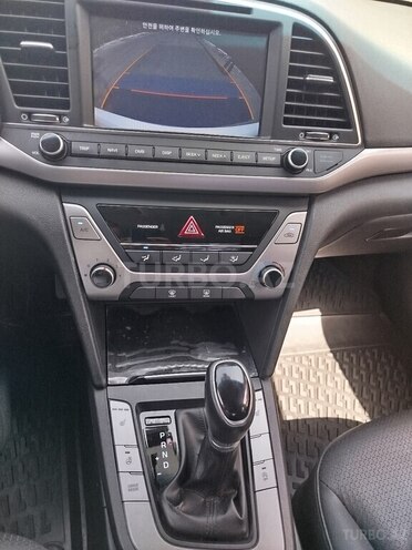 Hyundai Avante 2018, 128,000 km - 1.6 л - Bakı