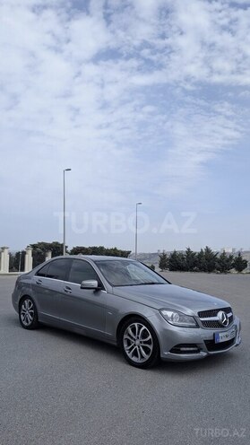 Mercedes C 220 d 2012, 240,000 km - 2.2 l - Bakı