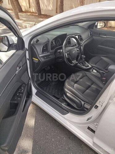 Hyundai Avante 2018, 128,000 km - 1.6 л - Bakı