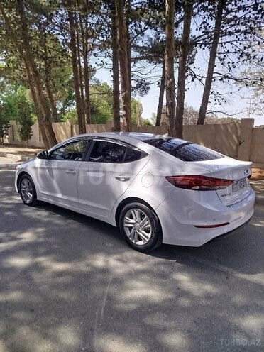 Hyundai Avante 2018, 128,000 km - 1.6 л - Bakı