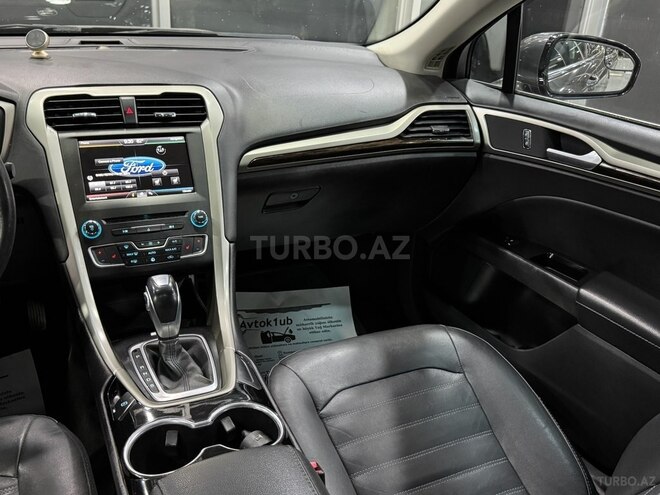 Ford Fusion (North America)-18