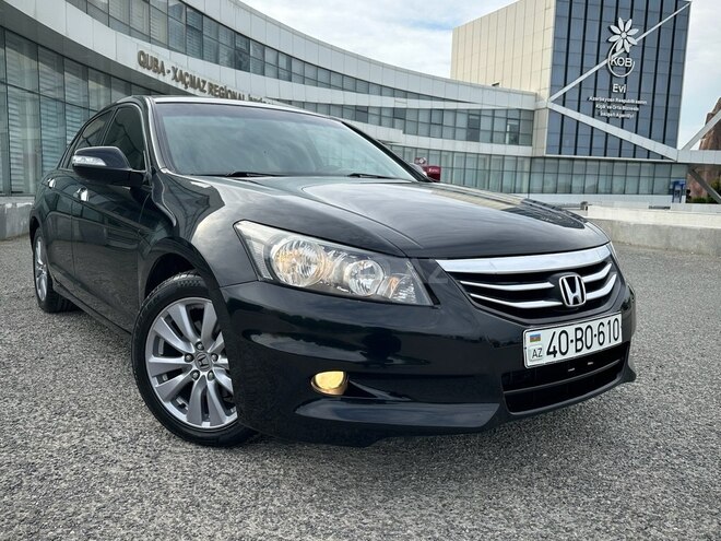Honda Accord 2012, 196,123 km - 2.4 l - Quba