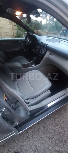 Mercedes C 240 2002, 214,578 km - 2.6 л - Bakı