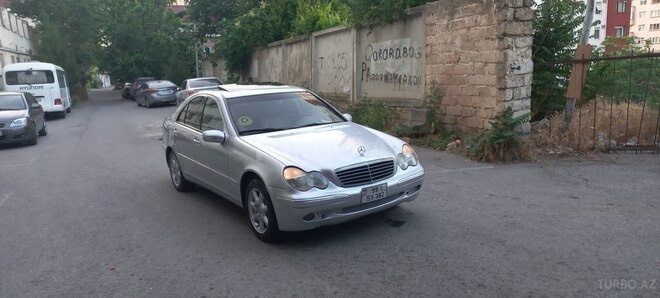 Mercedes C 240 2002, 214,578 km - 2.6 л - Bakı