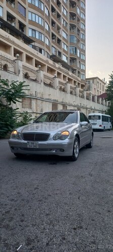 Mercedes C 240 2002, 214,578 km - 2.6 л - Bakı