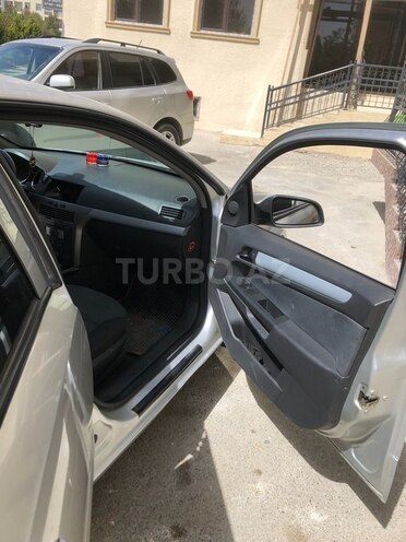 Opel Astra 2005, 380,000 km - 1.4 l - Bakı