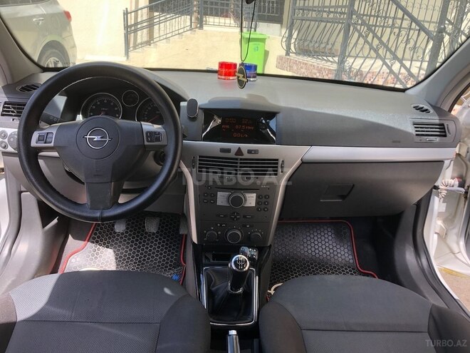 Opel Astra 2005, 380,000 km - 1.4 l - Bakı