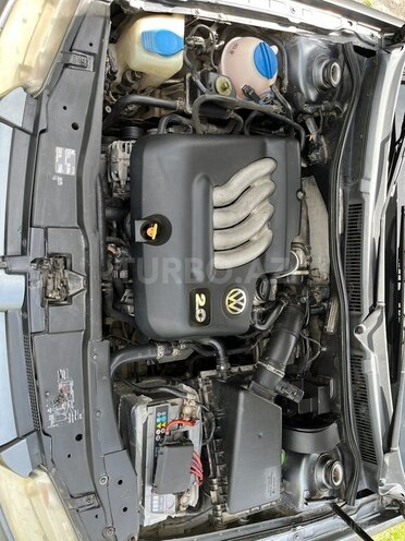 Volkswagen Jetta 2003, 373,368 km - 2.0 l - Bakı