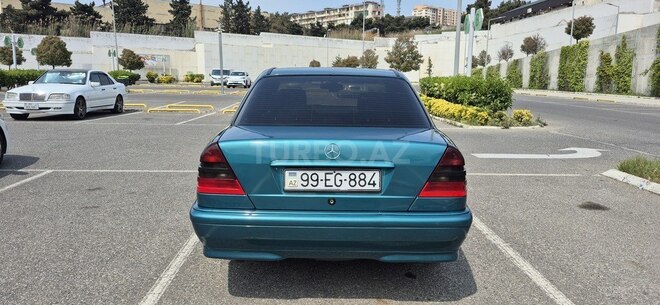 Mercedes C 240 1998, 300,115 km - 2.4 l - Bakı