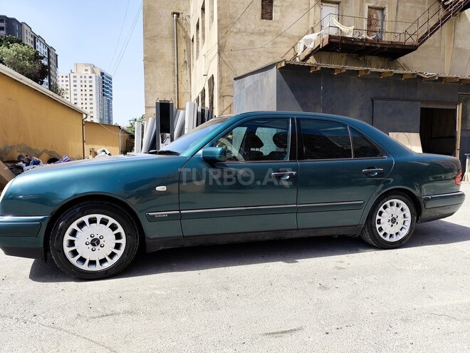 Mercedes E 240 1998, 584,800 km - 2.4 l - Bakı