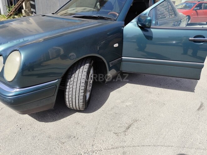 Mercedes E 240 1998, 584,800 km - 2.4 l - Bakı