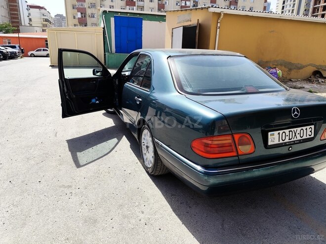 Mercedes E 240 1998, 584,800 km - 2.4 l - Bakı
